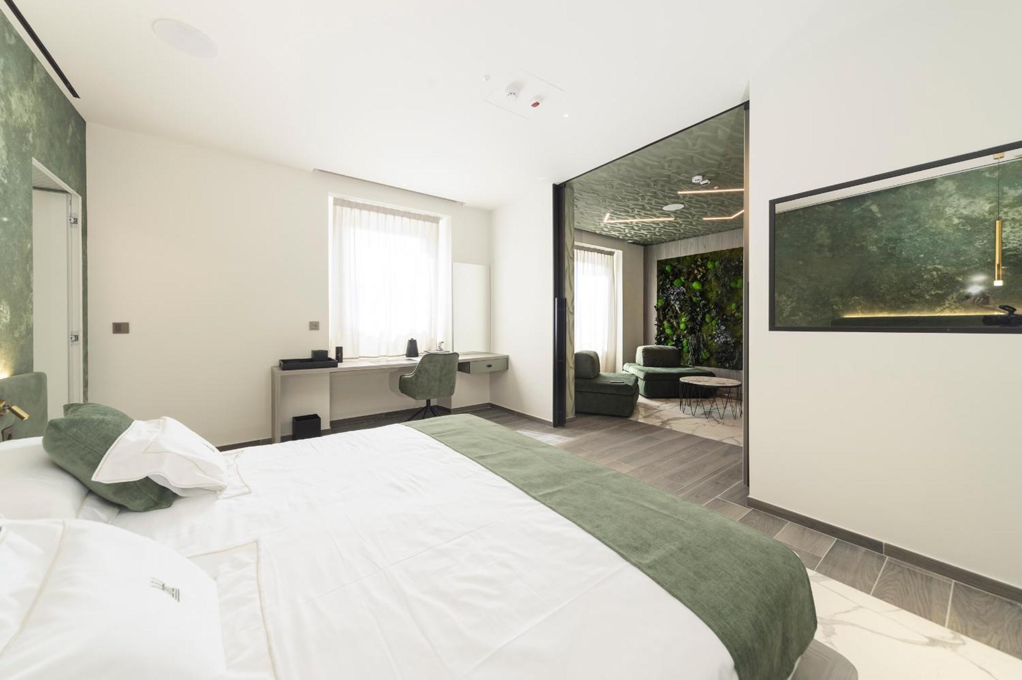 Tritone Luxury Piazza Del Popolo Bed & Breakfast Rome